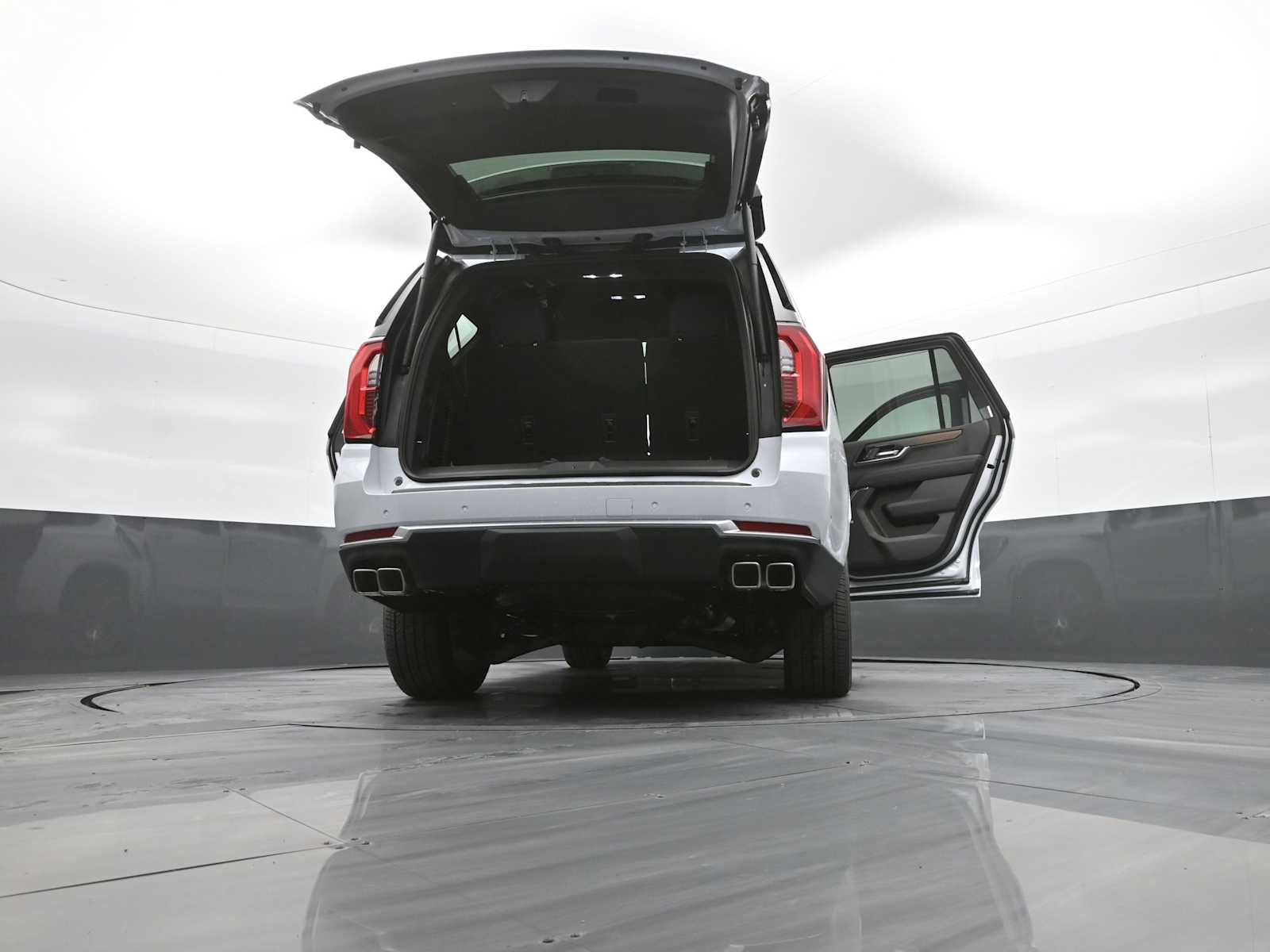 New 2026 GMC Yukon Denali w/ Sun & Power Step Package AWD/4WD image 51