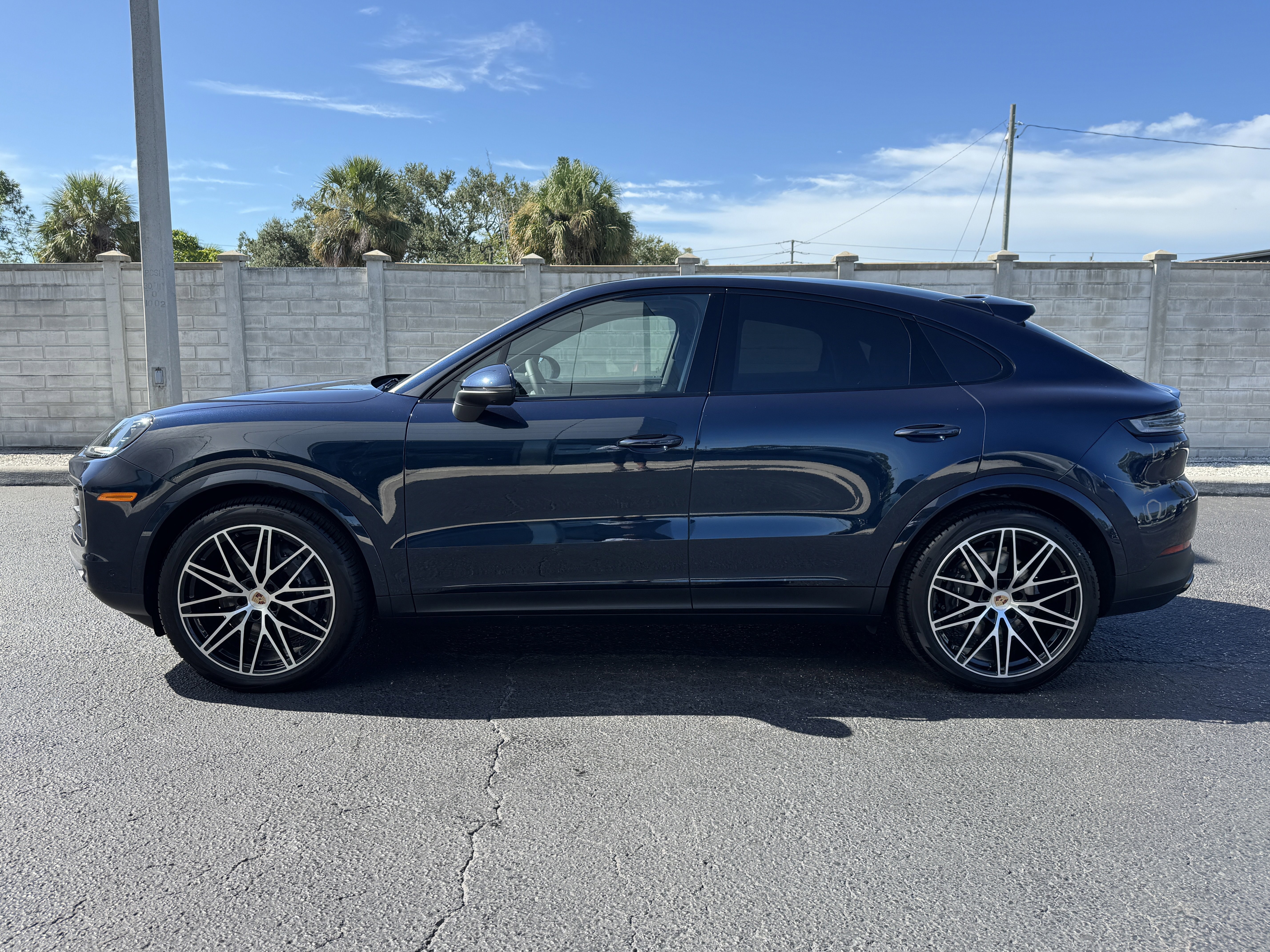New 2026 Porsche Cayenne Coupe image 2