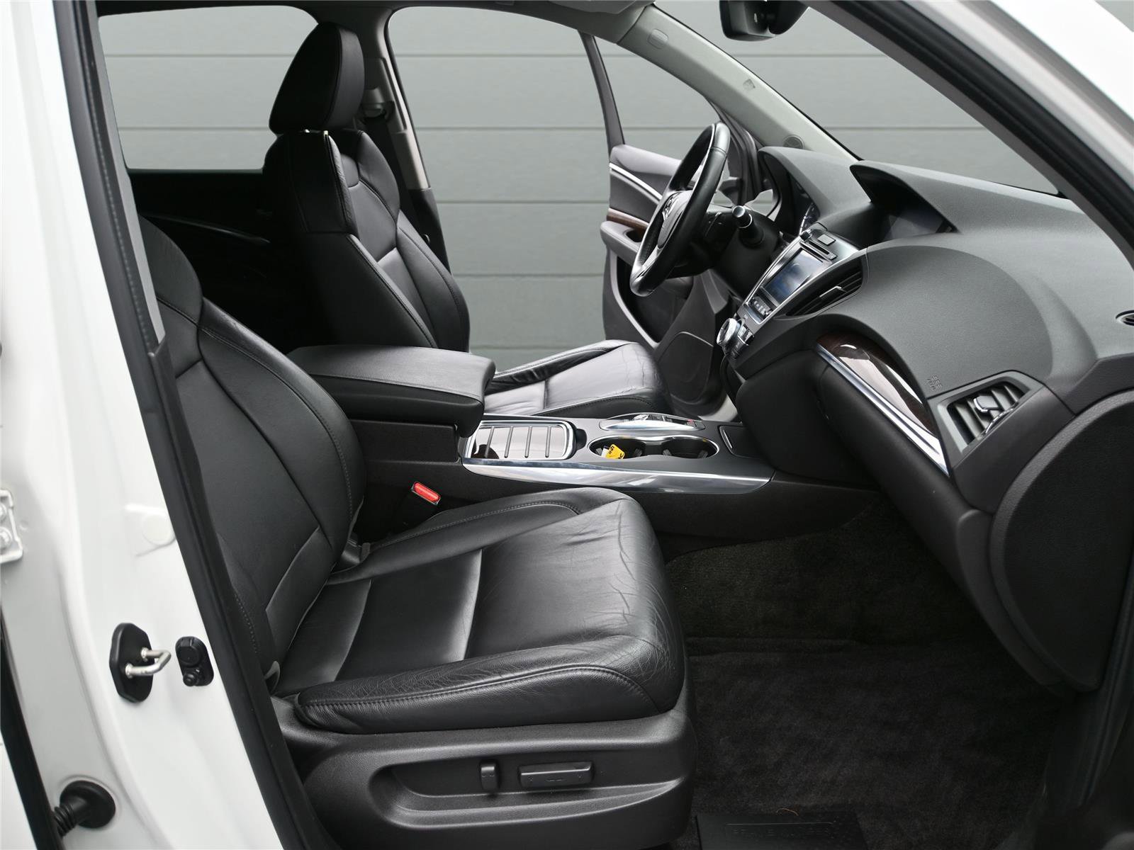 Used 2017 Acura MDX SH-AWD w/ Technology Package image 16