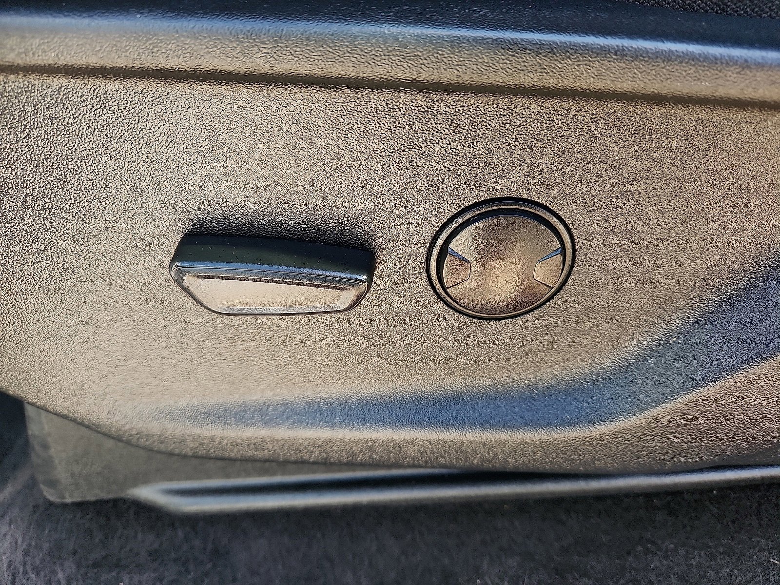 Used 2024 Ford F150 XLT w/ Mobile Office Package image 14