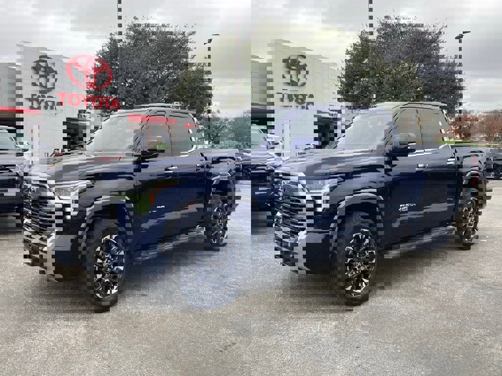 Used 2025 Toyota Tundra Limited image 1