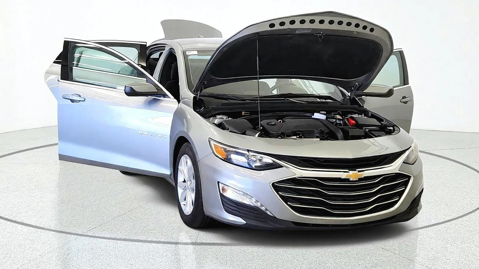 Used 2025 Chevrolet Malibu LT FWD image 12