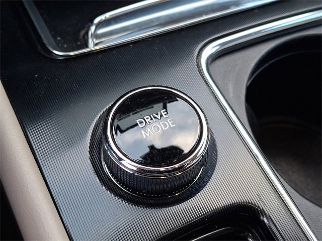 Used 2022 Lincoln Corsair AWD w/ Premium Package image 25