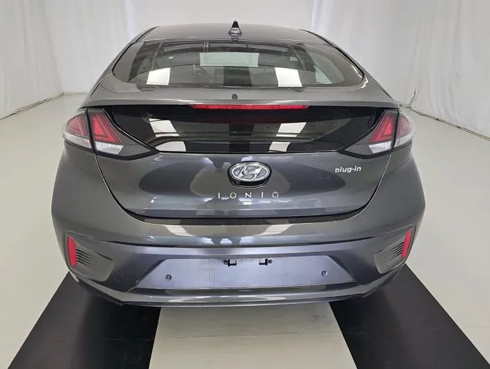 Used 2021 Hyundai Ioniq Limited FWD image 14