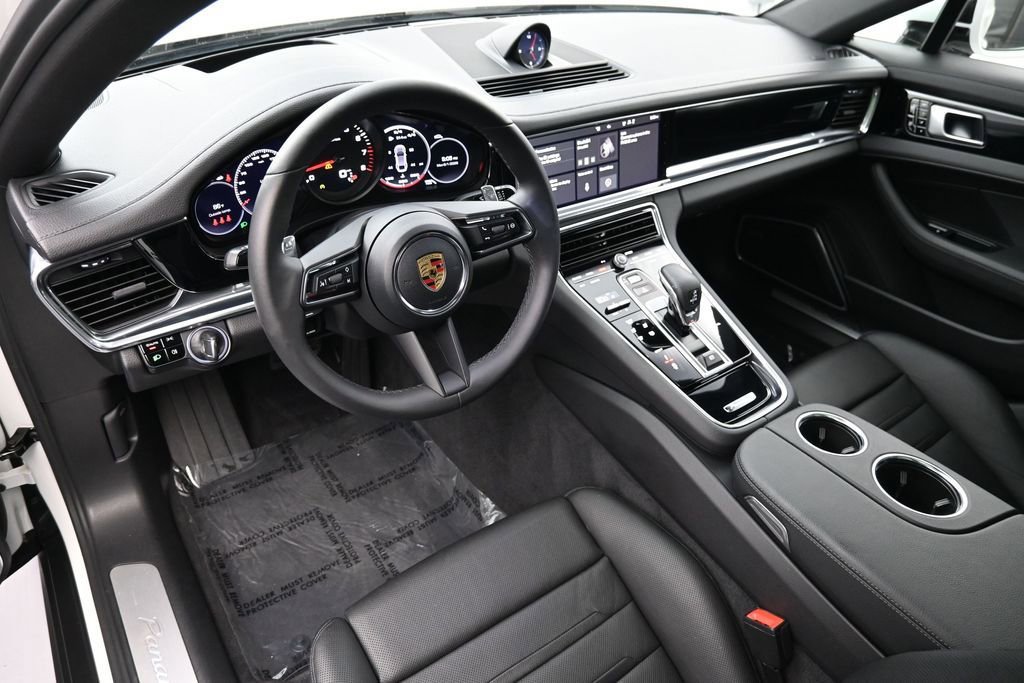 Certified 2021 Porsche Panamera RWD image 4