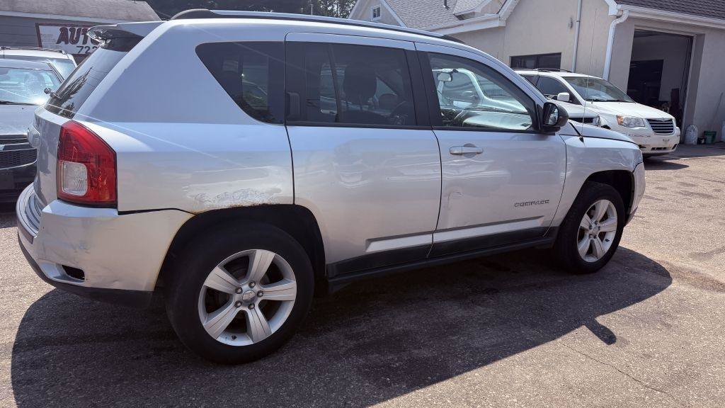 Used 2011 Jeep Compass 2WD image 4