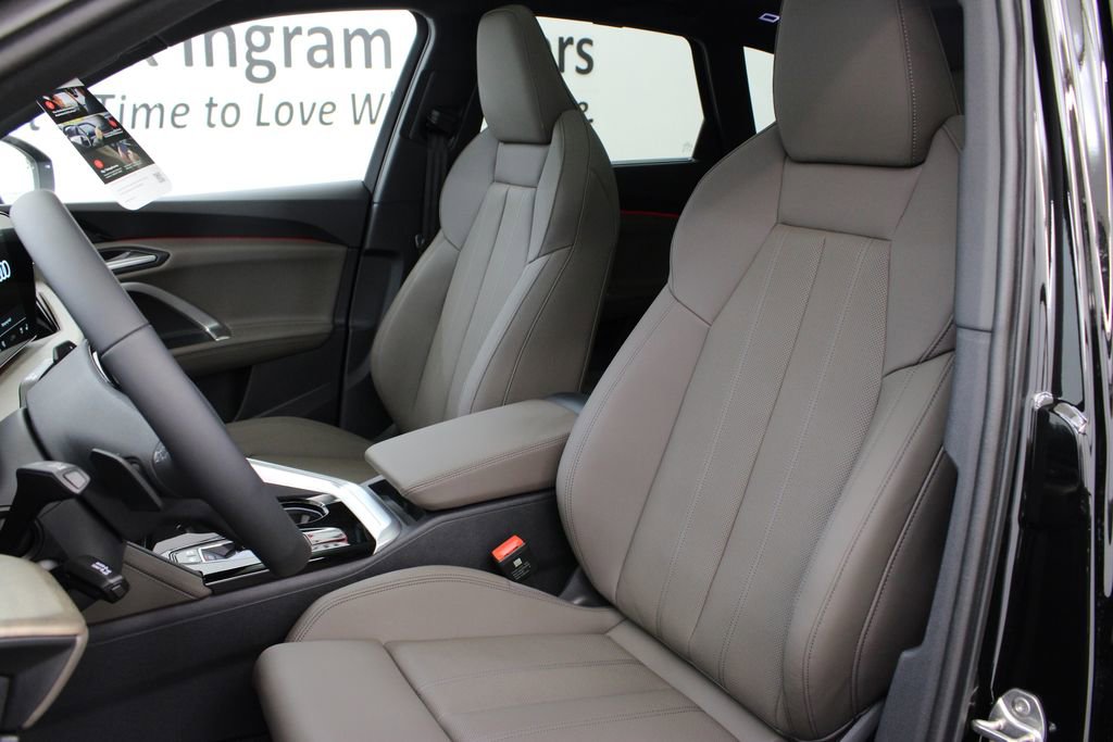 New 2025 Audi Q5 Prestige image 14