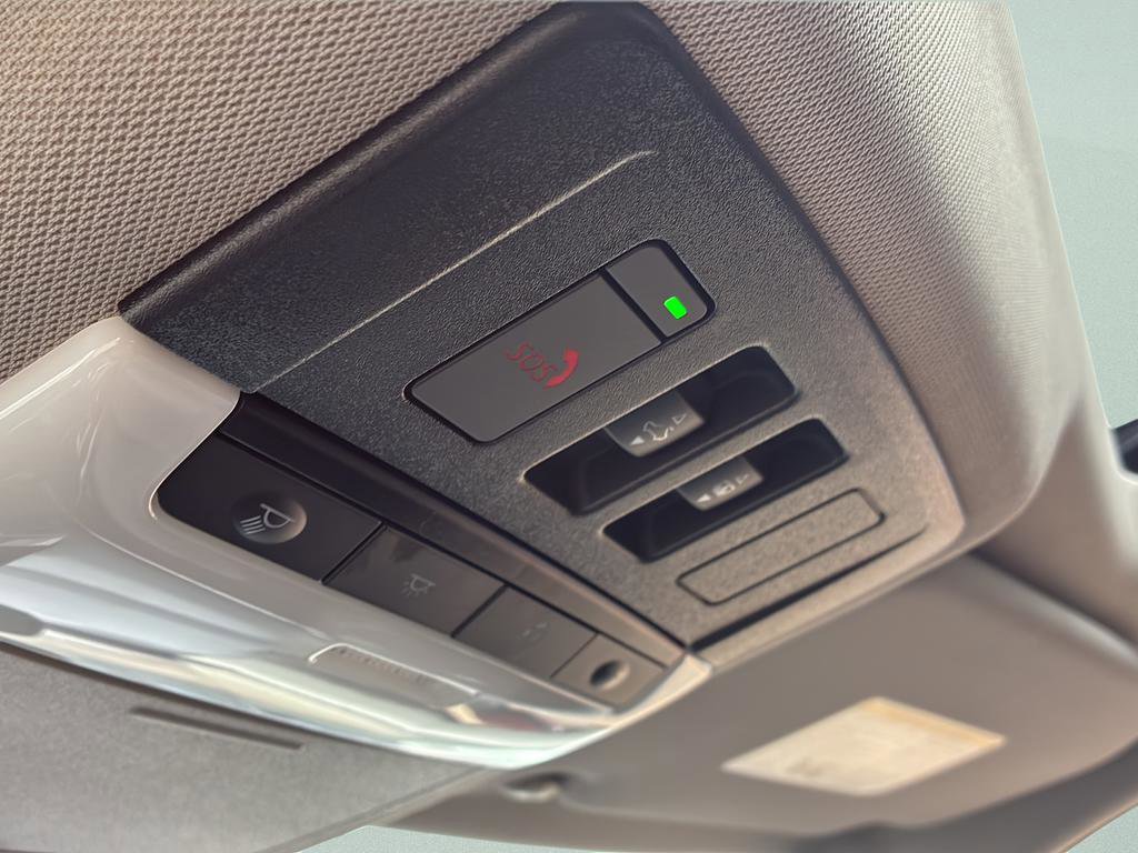 Used 2024 Nissan Rogue SL w/ SL Premium Package image 40