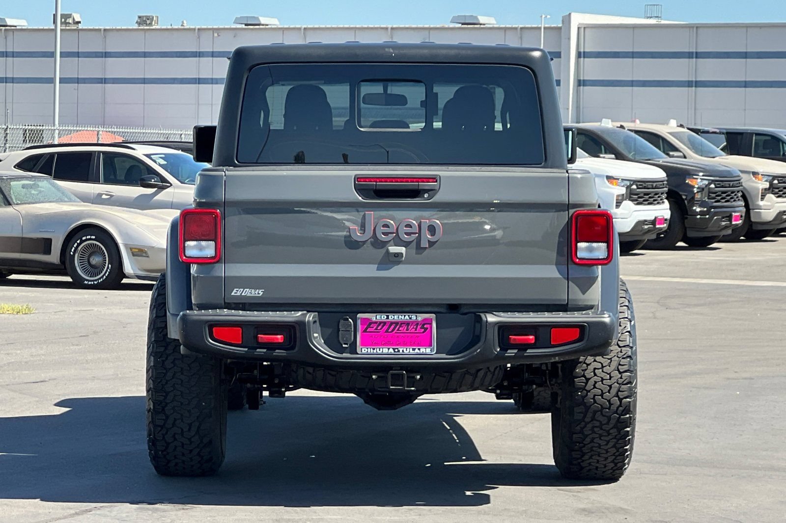 Used 2020 Jeep Gladiator Rubicon AWD/4WD image 6