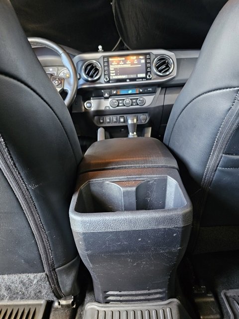 Used 2020 Toyota Tacoma 2WD Double Cab image 35
