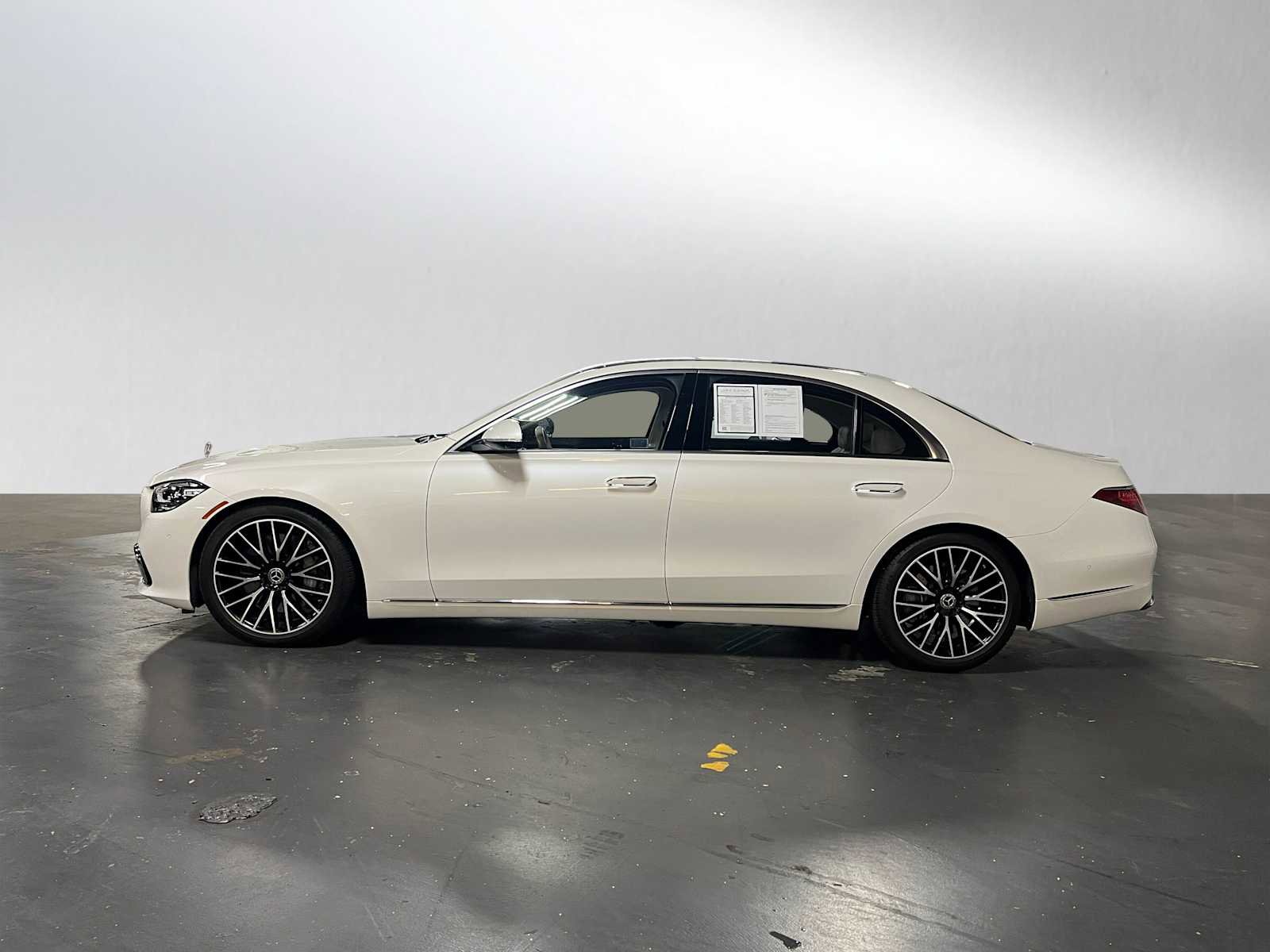 Used 2022 Mercedes-Benz S 500 4MATIC image 6
