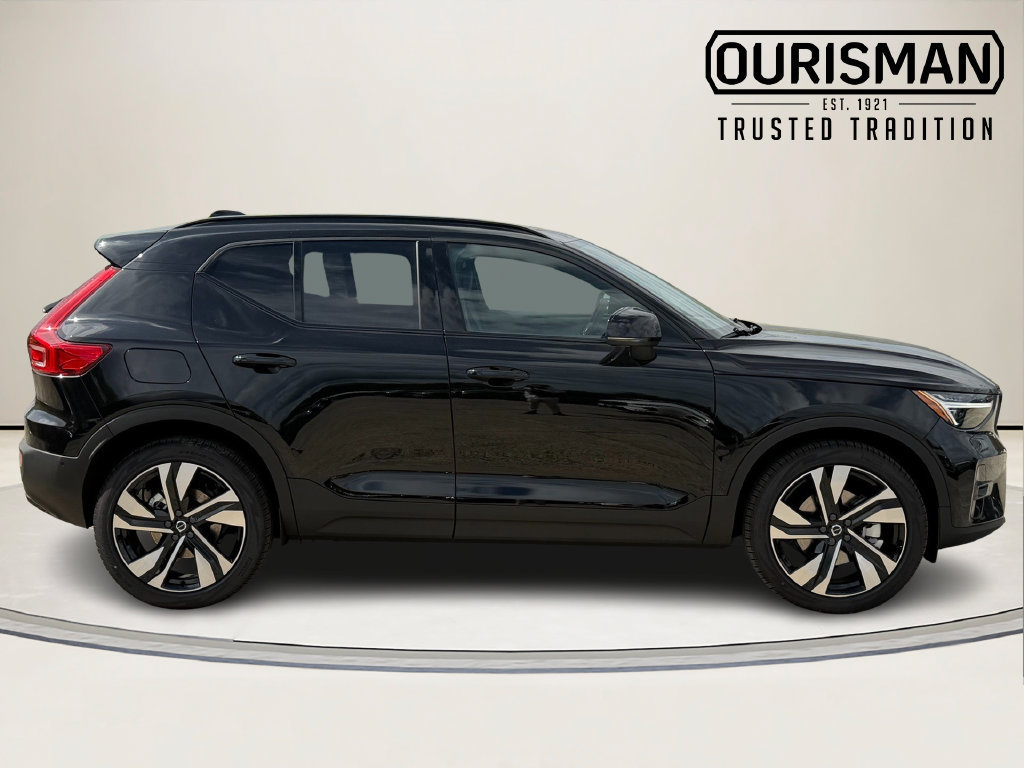 New 2026 Volvo XC40 B5 Ultra w/ Protection Package Premier AWD/4WD image 2