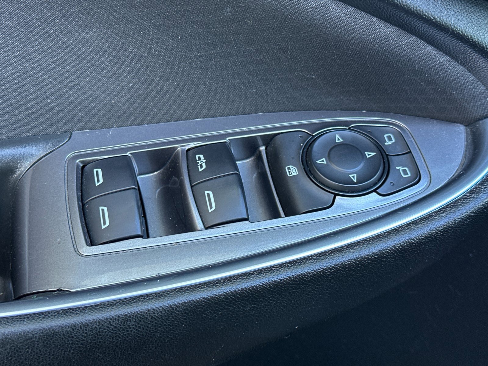 Used 2020 Chevrolet Malibu LT image 12