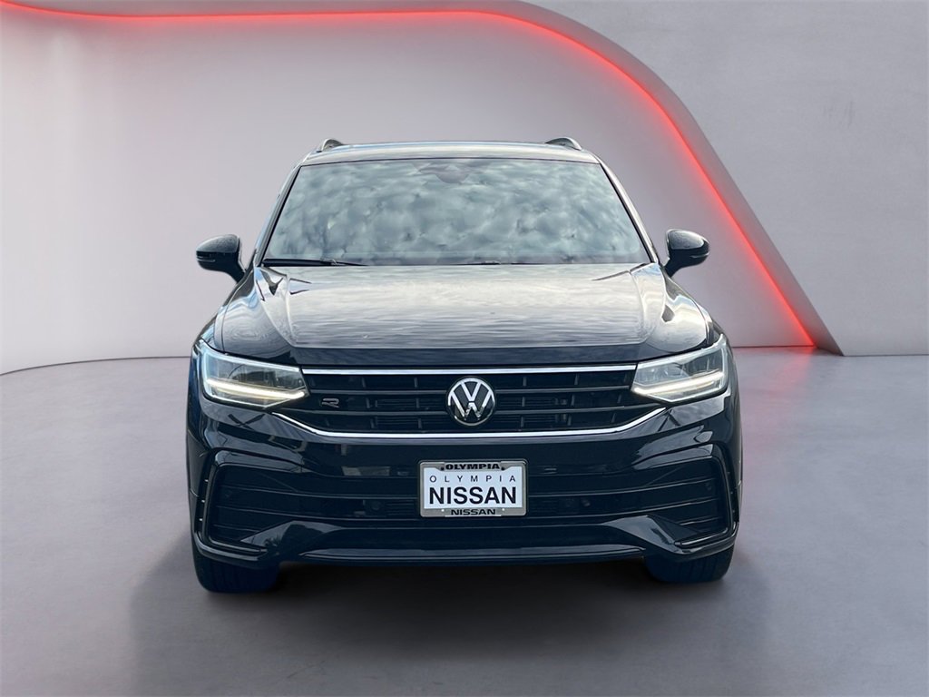Used 2024 Volkswagen Tiguan SE R-Line image 8
