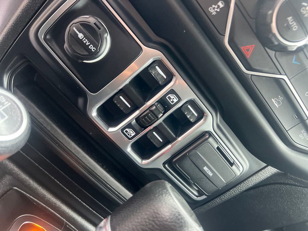 Used 2021 Jeep Gladiator Sport AWD/4WD image 12