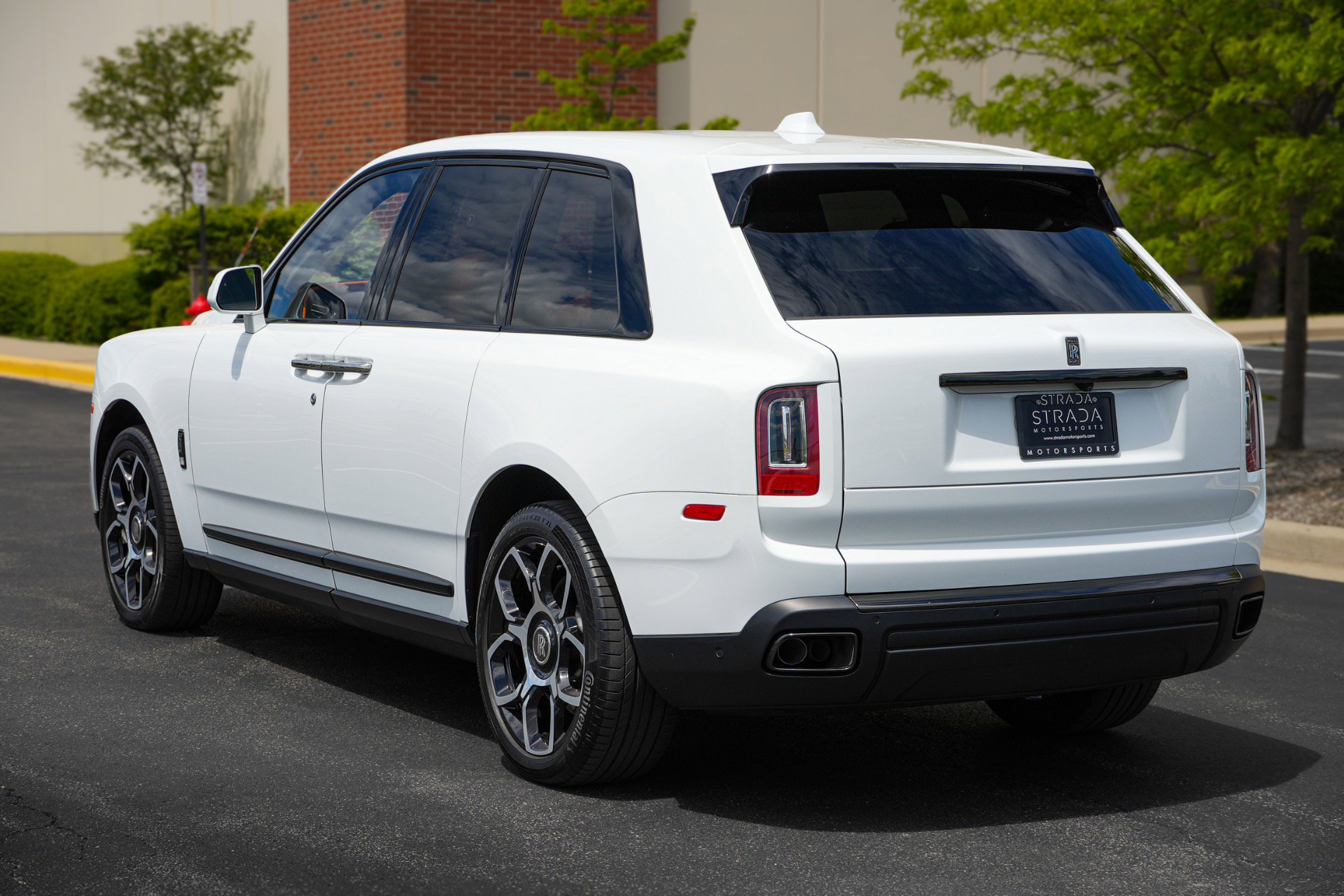 Used 2023 Rolls-Royce Cullinan Black Badge AWD/4WD image 8