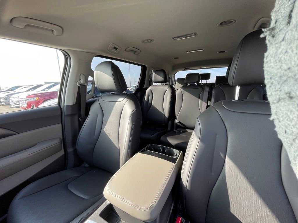 New 2026 Kia Carnival image 22