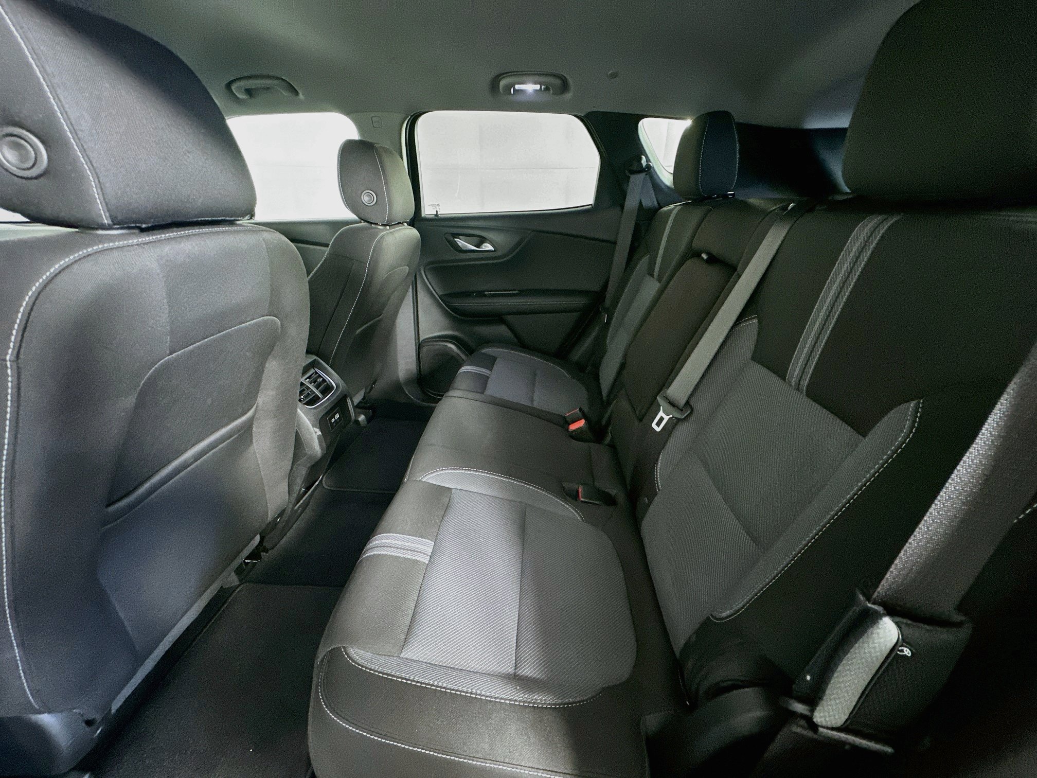 Used 2023 Chevrolet Blazer LT w/ Convenience Package FWD image 25
