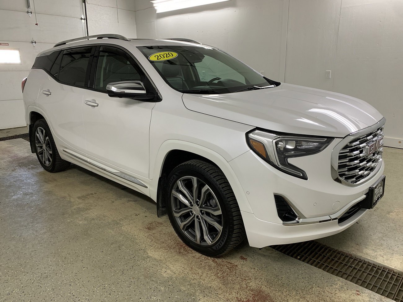 Used 2020 GMC Terrain Denali w/ Denali Premium Package