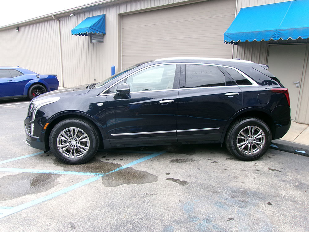 Used 2021 Cadillac XT5 Premium Luxury w/ LPO, Floor Liner Package image 5