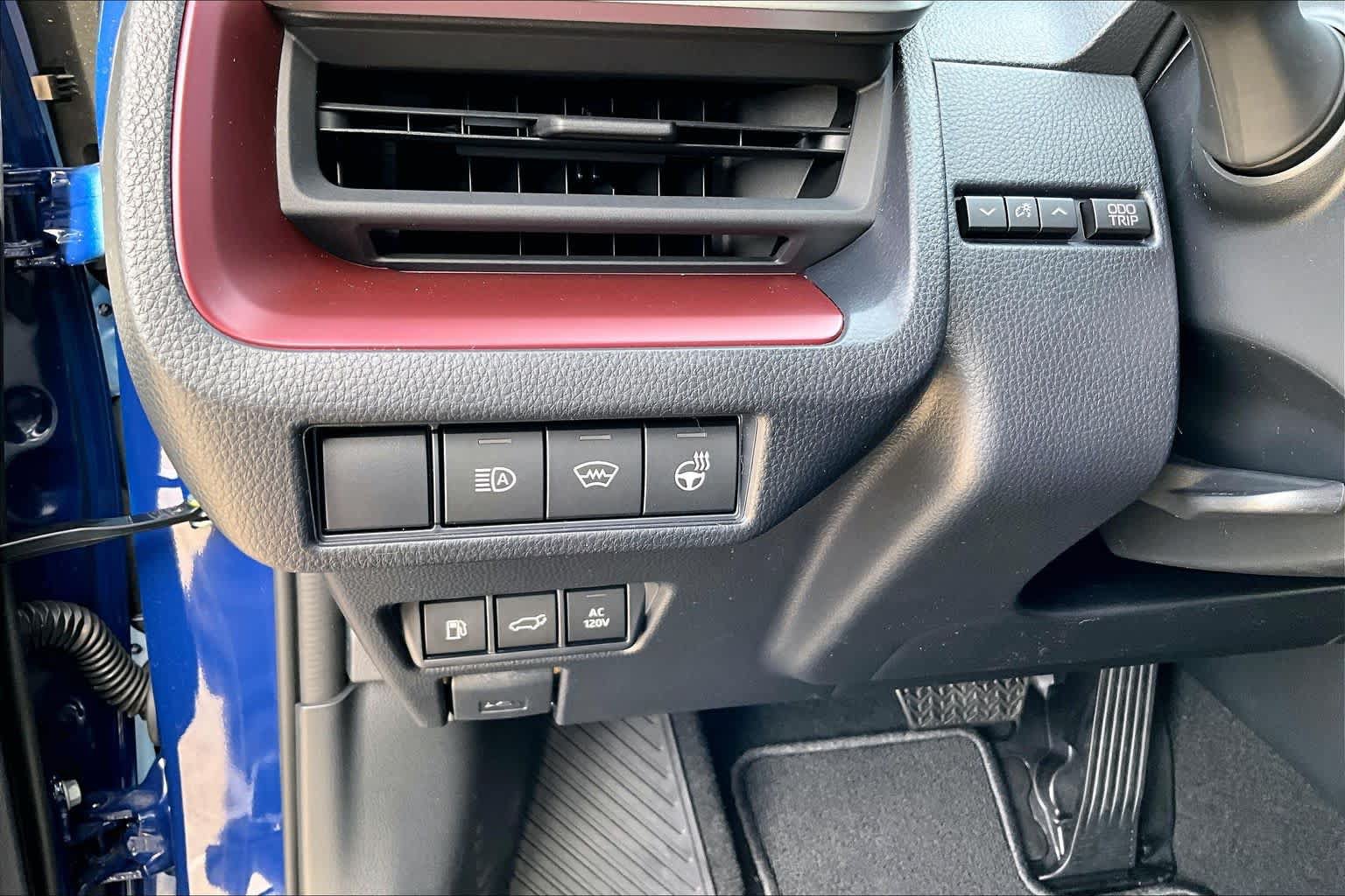 New 2026 Toyota Prius Plug-In Hybrid FWD image 18