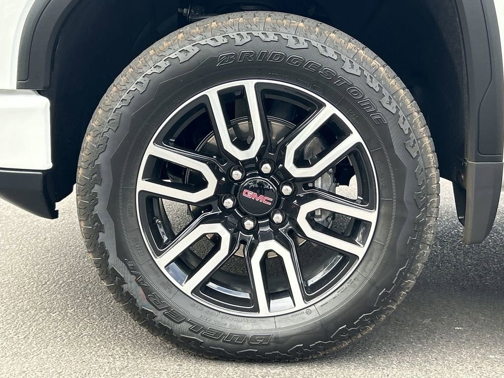 Used 2026 GMC Sierra 1500 AT4 w/ AT4 Premium Package AWD/4WD image 33