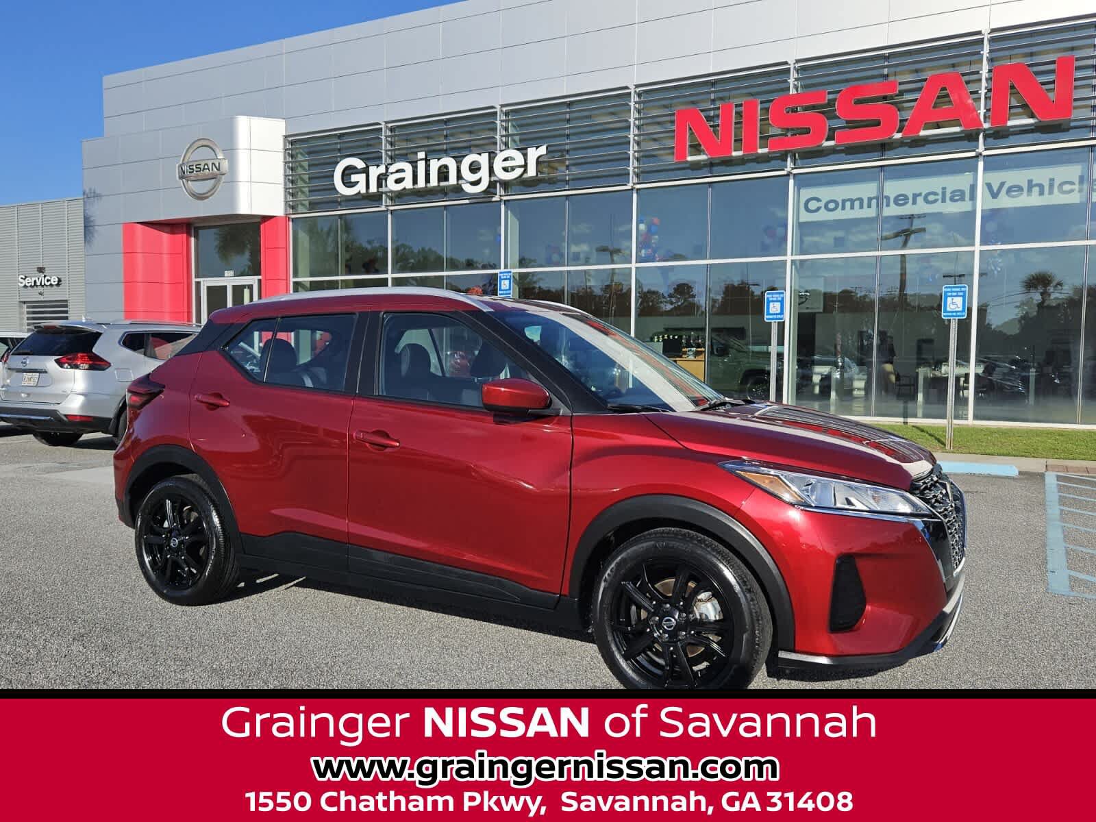 Used 2021 Nissan Kicks SV FWD image 1