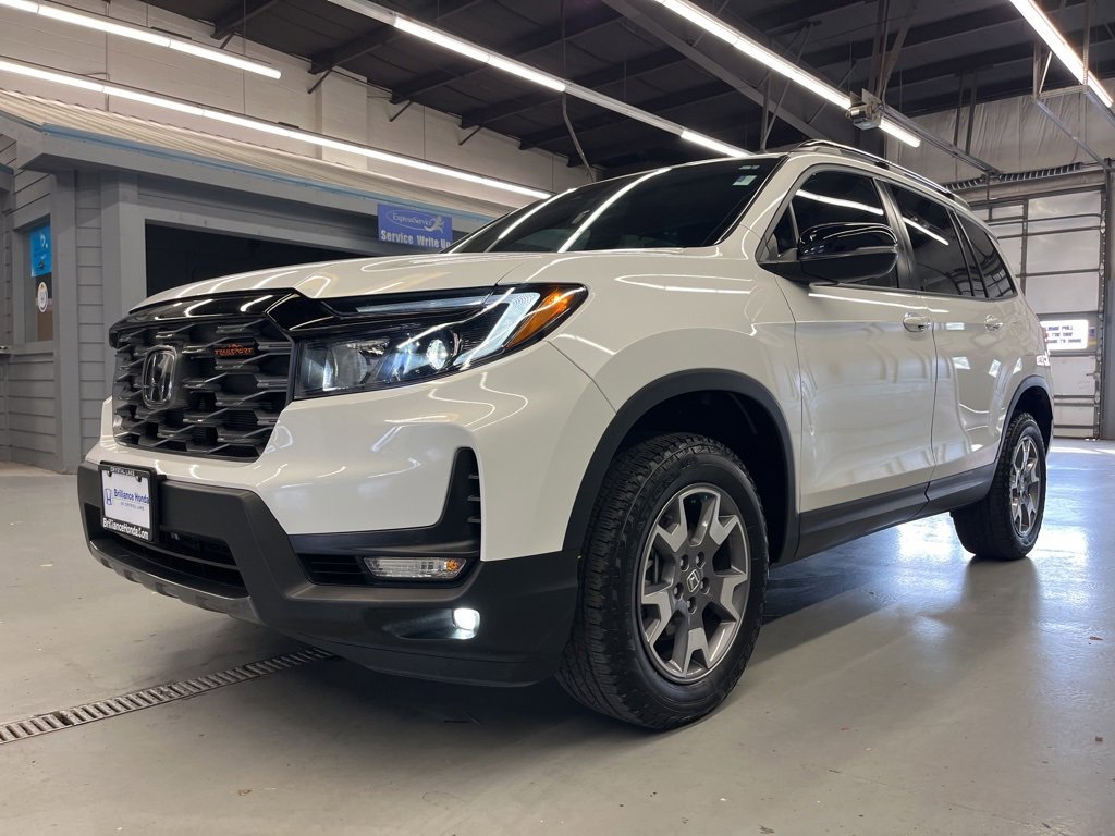 Used 2022 Honda Passport TrailSport image 3