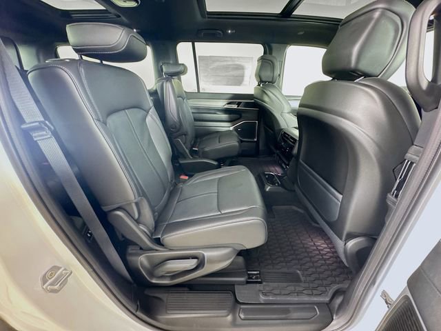 New 2026 Jeep Grand Wagoneer 4WD image 33