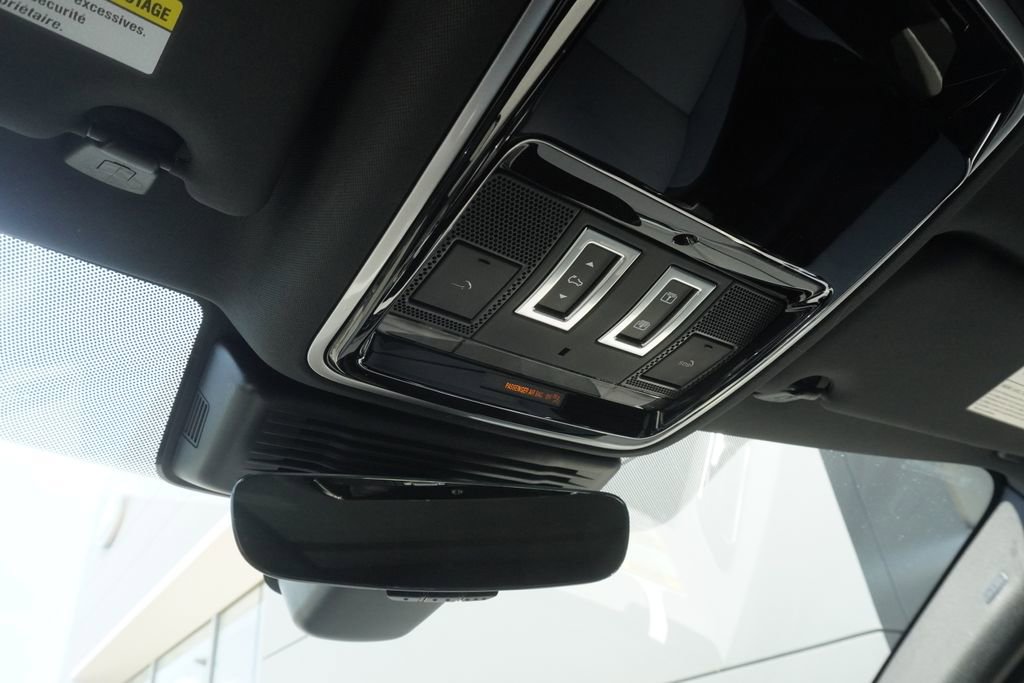 New 2026 Land Rover Range Rover Velar Dynamic SE image 16