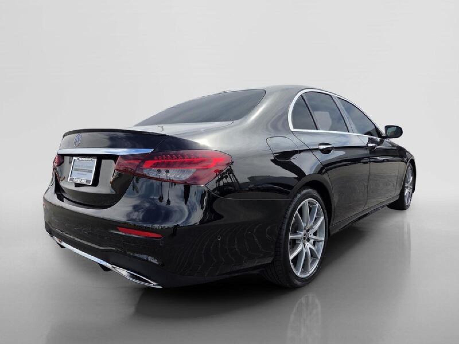 Certified 2022 Mercedes-Benz E 350 Sedan image 5