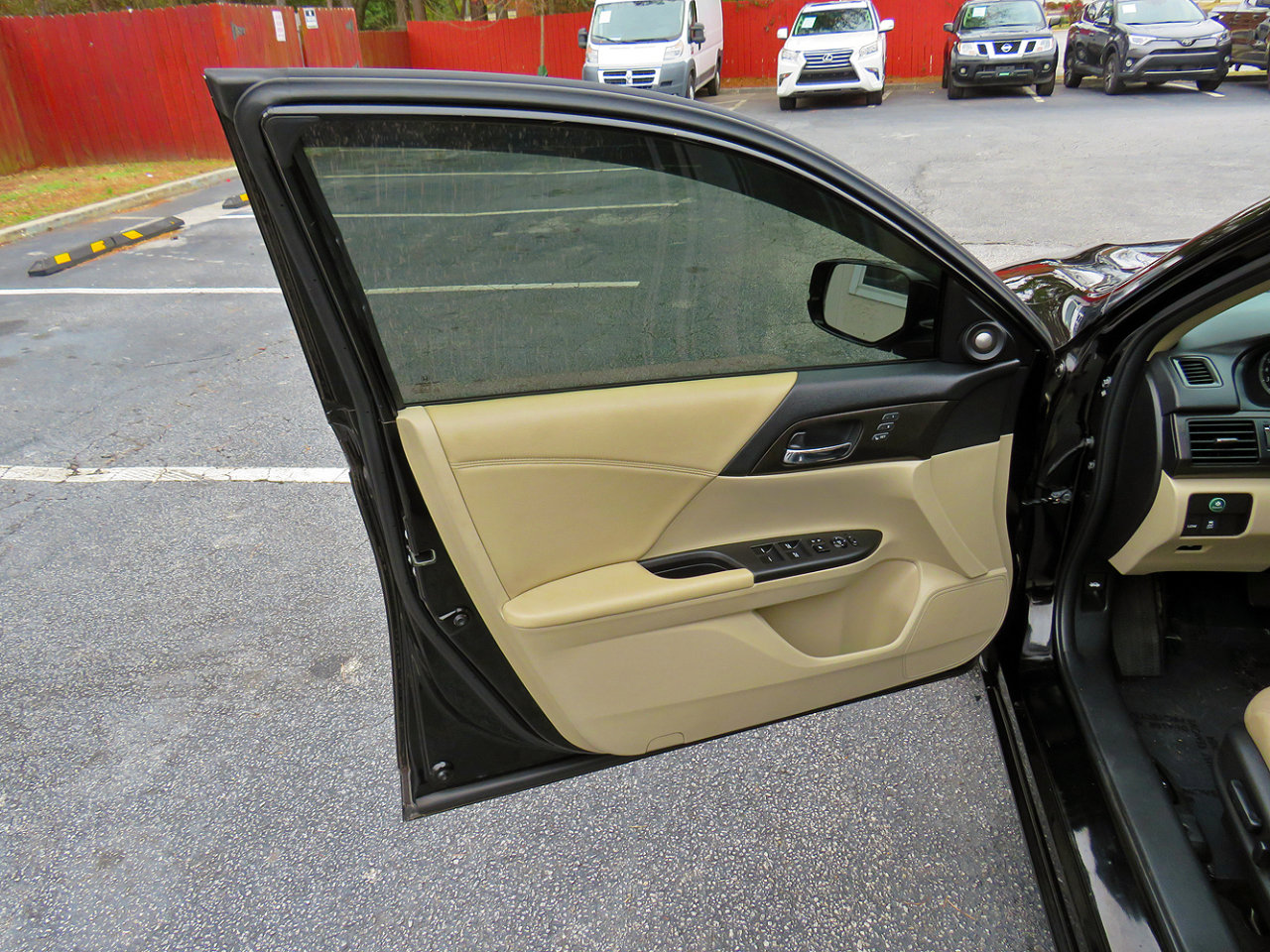 Used 2014 Honda Accord EX-L image 13