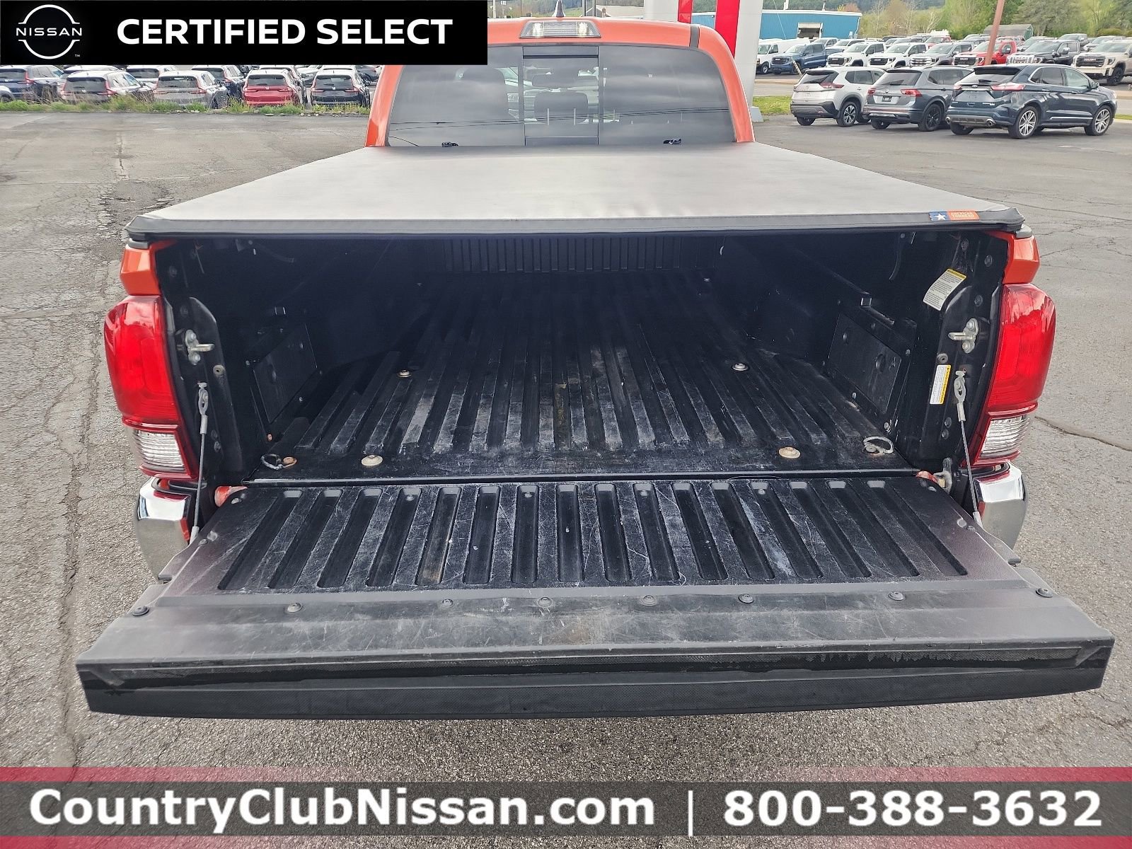 Used 2018 Toyota Tacoma SR5 AWD/4WD image 24