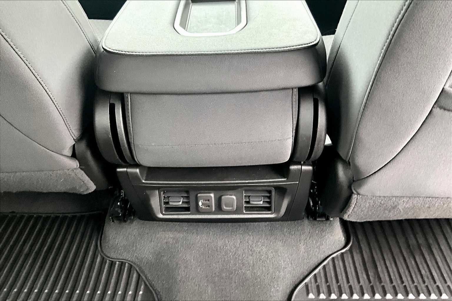 Used 2021 Chevrolet Silverado 1500 RST image 26