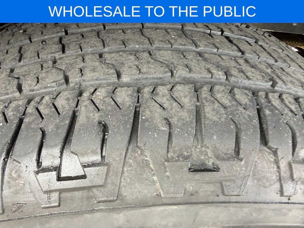 Used 2016 Jeep Wrangler Unlimited Sahara w/ Connectivity Group image 26