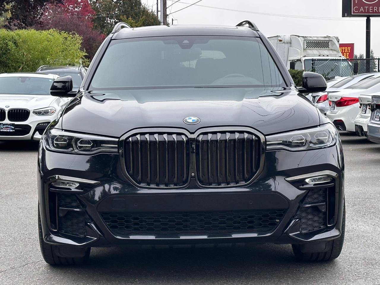 Used 2021 BMW X7 xDrive40i w/ M Sport Package AWD/4WD image 41