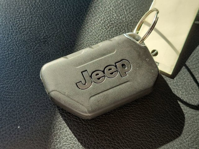 Used 2023 Jeep Gladiator Sport image 35