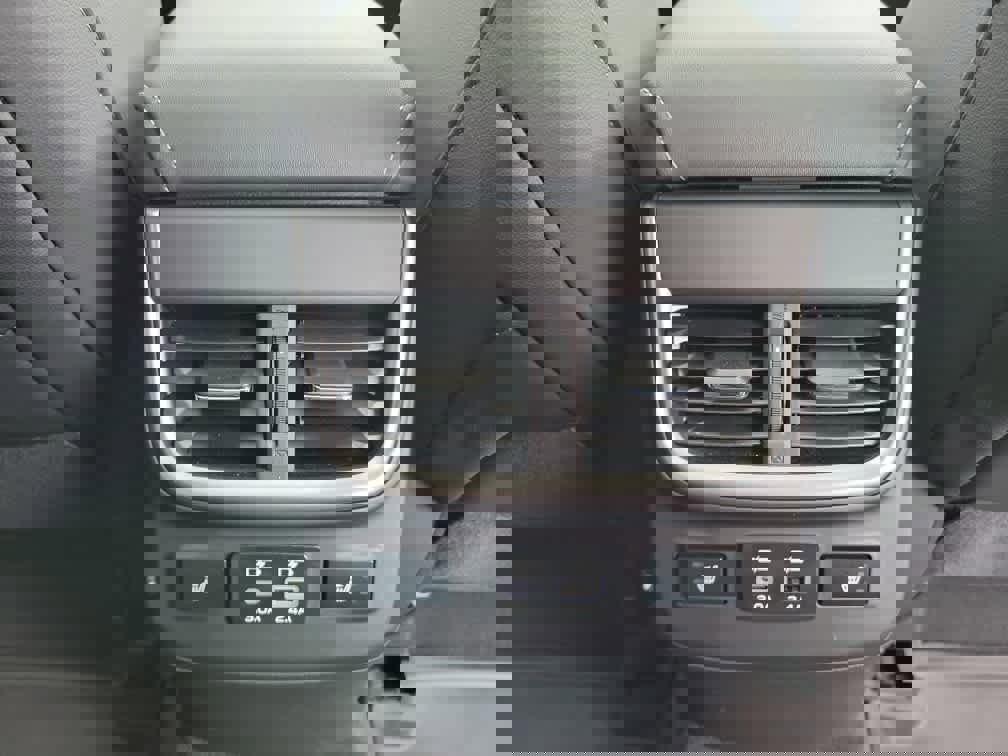 Certified 2025 Subaru Outback Limited w/ Popular Package #2 image 34