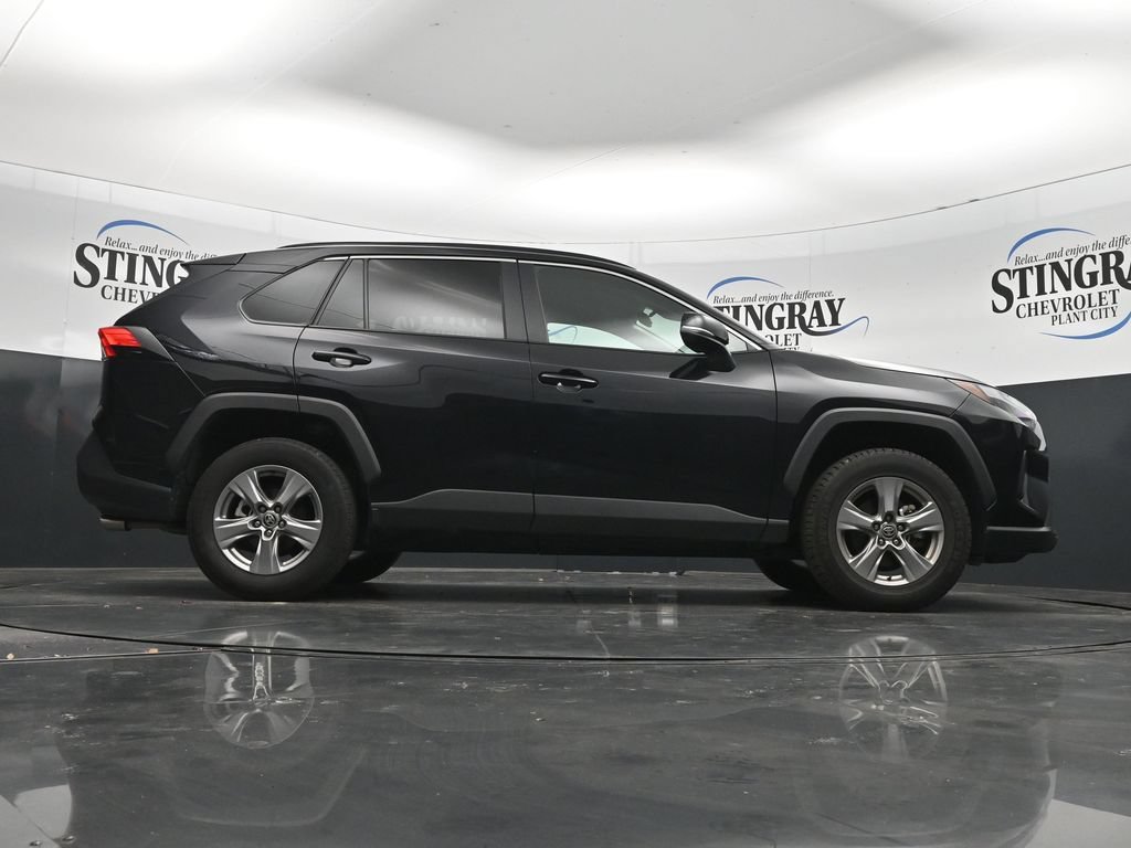Used 2025 Toyota RAV4 XLE AWD/4WD image 33