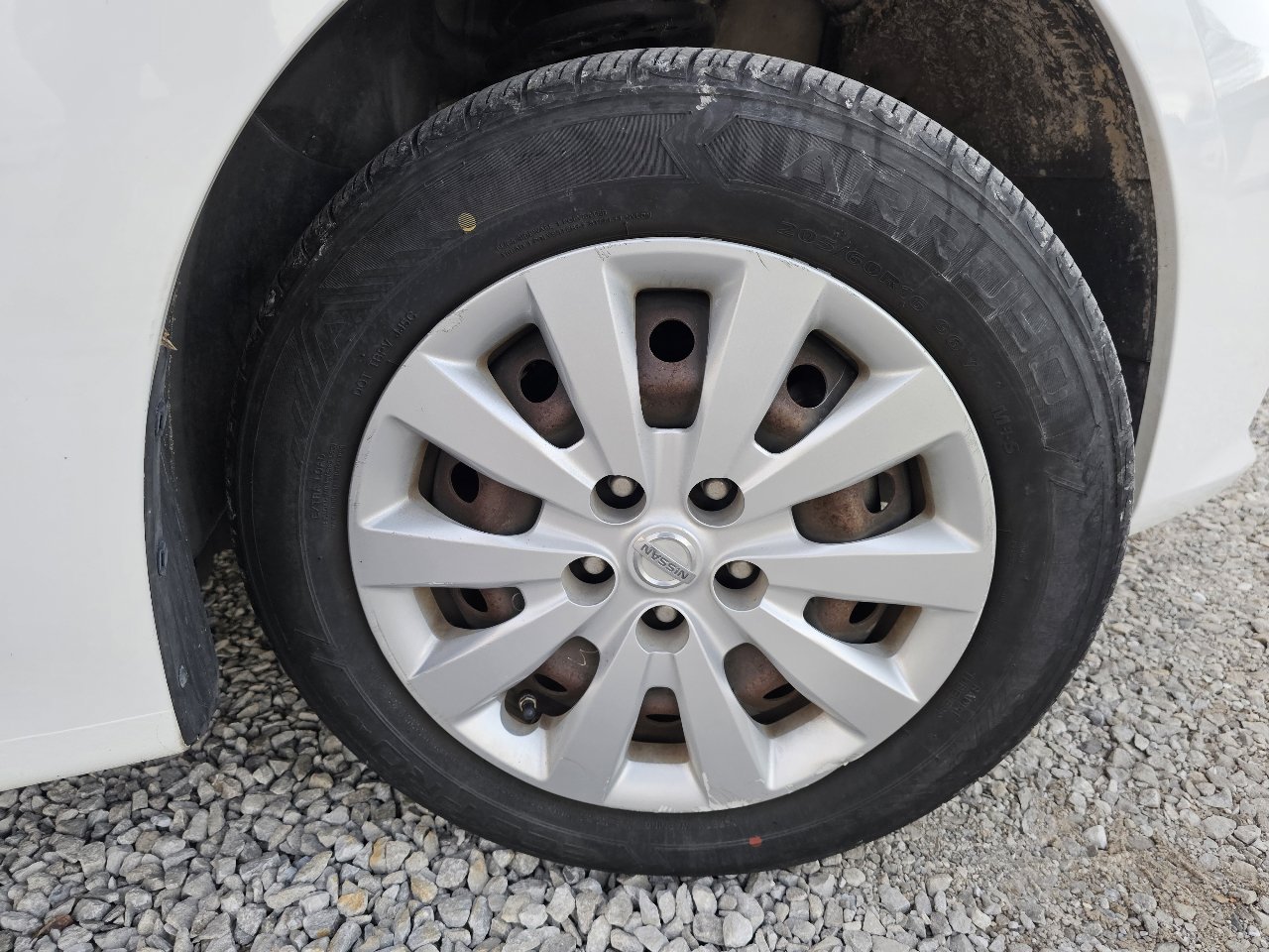 Used 2016 Nissan Sentra S image 65