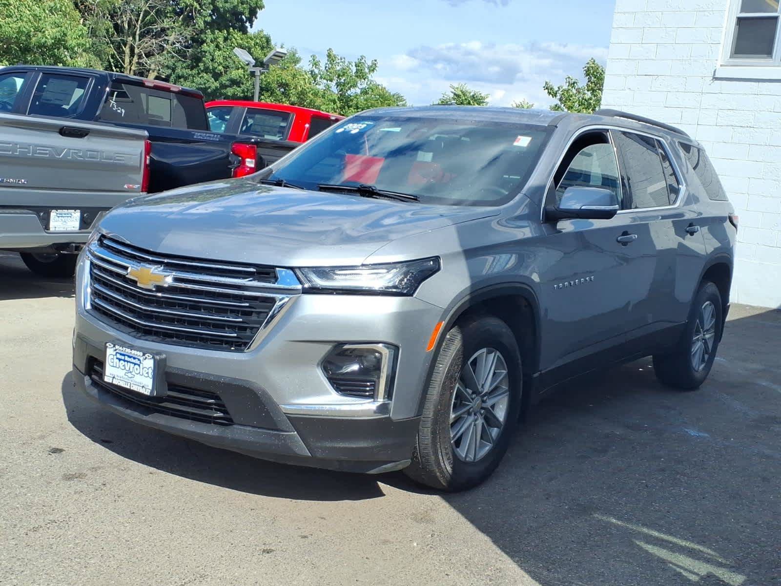 Certified 2023 Chevrolet Traverse LT w/ LPO, Floor Liner Package AWD/4WD image 3