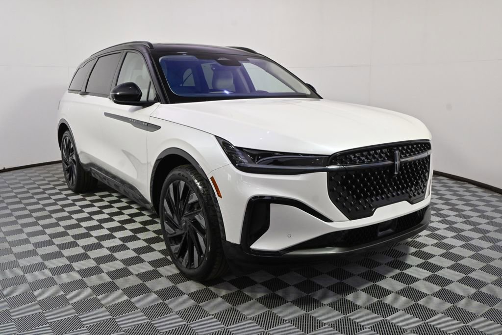 New 2026 Lincoln Nautilus Reserve w/ Jet Appearance Package image 9