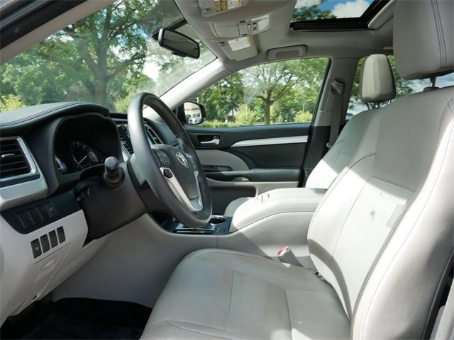 Used 2015 Toyota Highlander XLE image 8