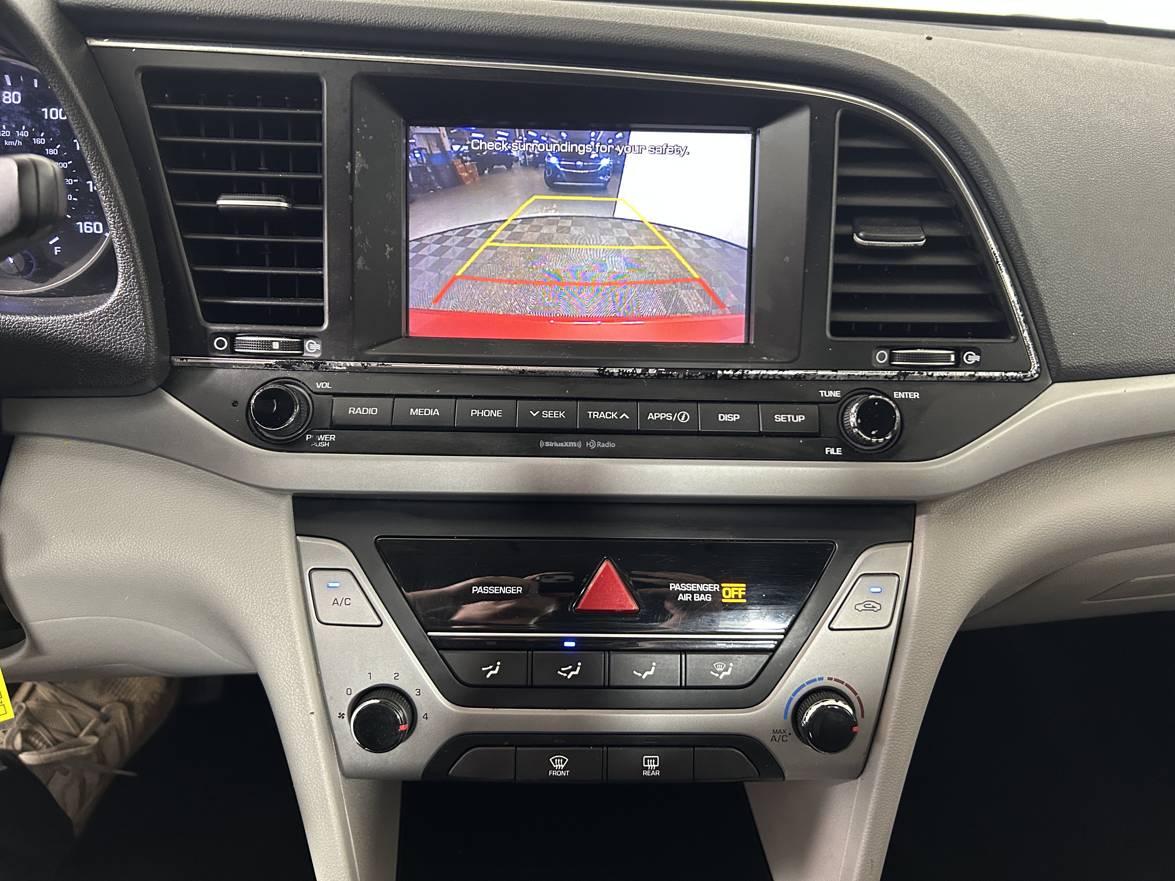 Used 2017 Hyundai Elantra SE FWD image 15