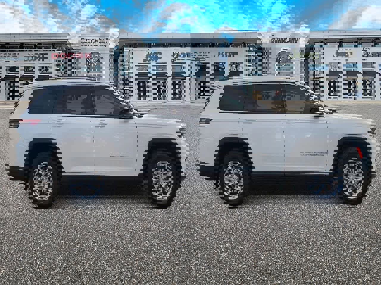 Used 2023 Jeep Grand Cherokee L Laredo image 9