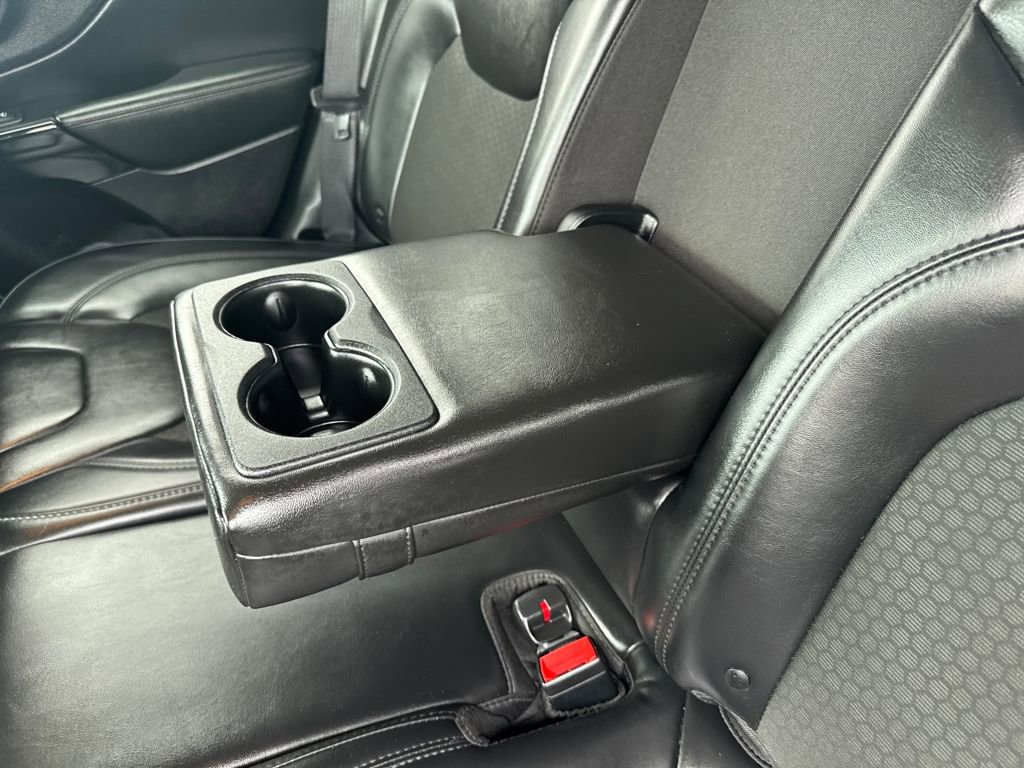 Used 2019 Jeep Cherokee Latitude Plus image 32