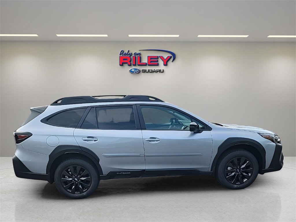 Used 2025 Subaru Outback Onyx Edition image 6