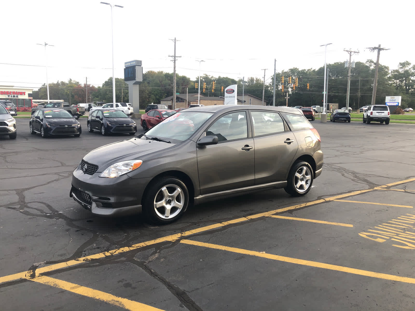 Used 2004 Toyota Matrix XR w/ Extra Value Pkg 1 AWD/4WD image 4