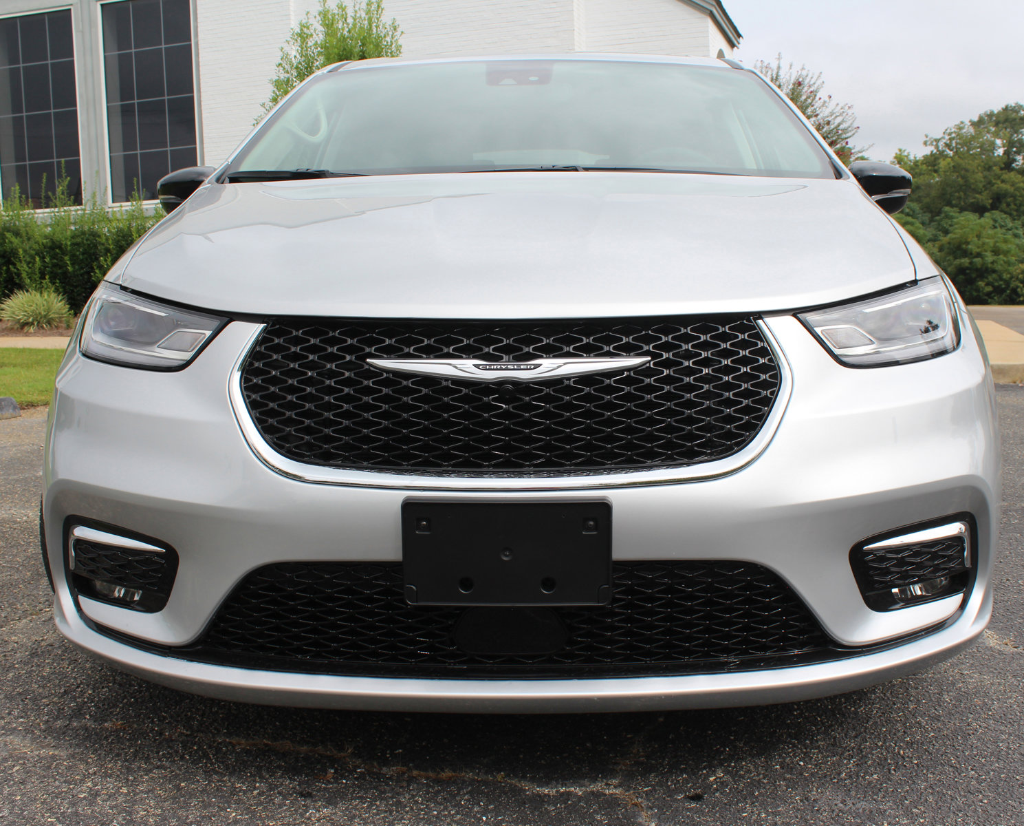 Used 2024 Chrysler Pacifica Select image 11