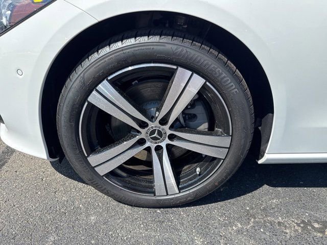 New 2025 Mercedes-Benz C 300 Sedan image 9